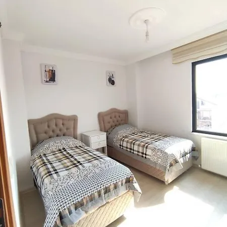 Three-room Apartment, 50 Meters From The Beach * Yalova (Yalova)