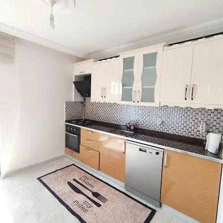 Three-room Apartment, 50 Meters From The Beach Apartamento