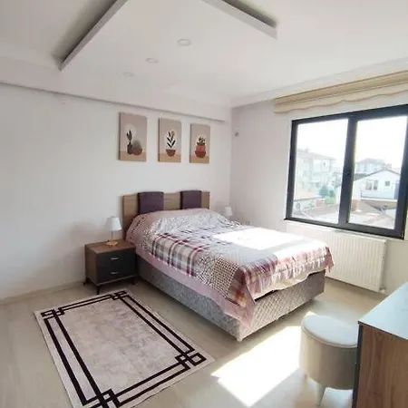 Three-room Apartment, 50 Meters From The Beach Yalova (Yalova)
